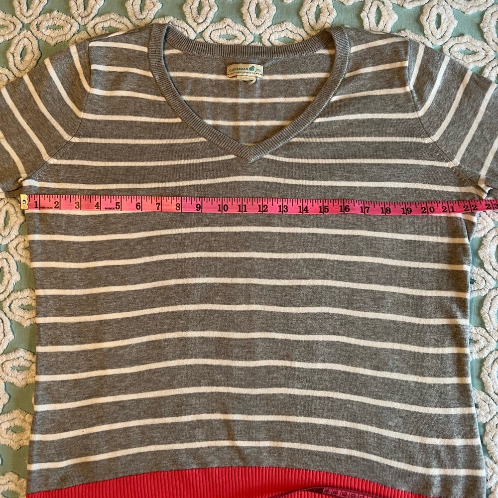 Pop of color Womens Sweater - Picture 2 of 6